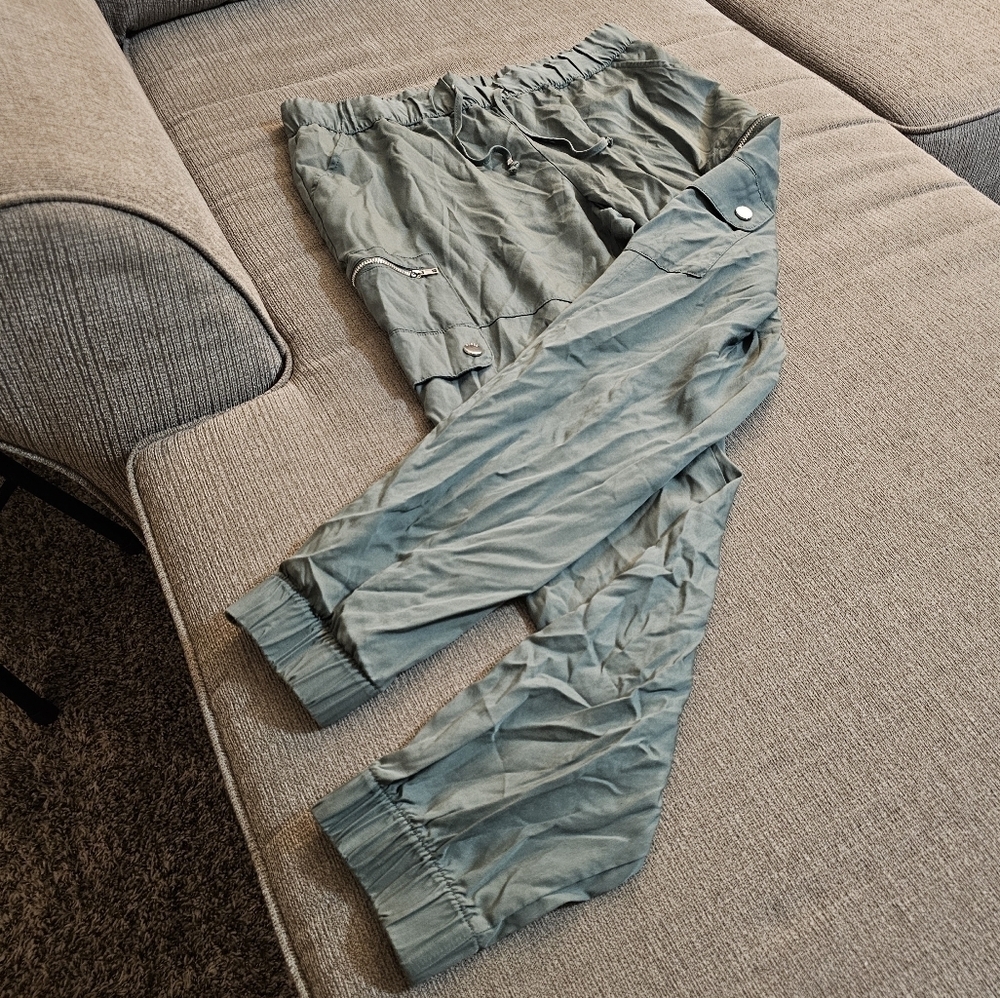Guess LA Light Green Sea Green Casual Relaxed Athleisure Joggers Size Small - Picture 3 of 8